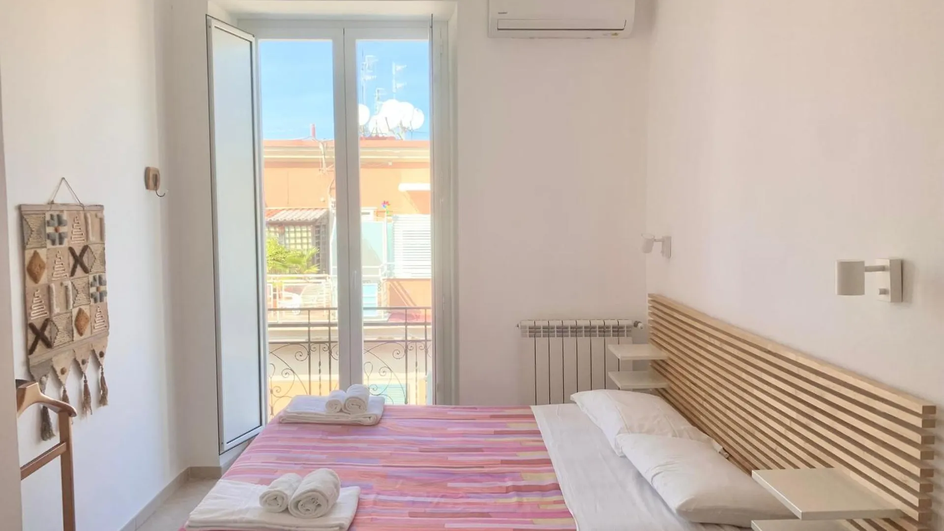 Apartment Casa Di Carlo Al Vomero Naples Italy